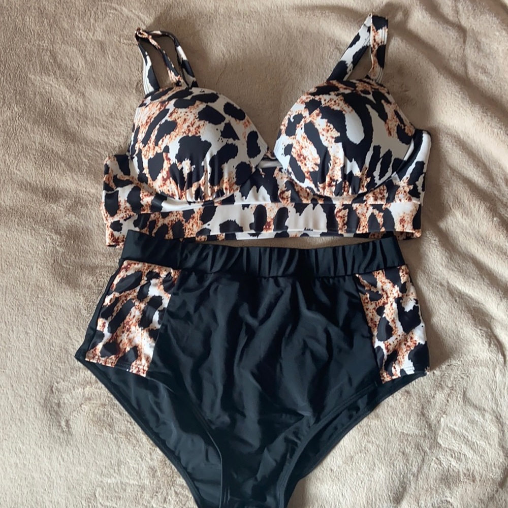 Chic Soul you, me and the sea two piece in XL